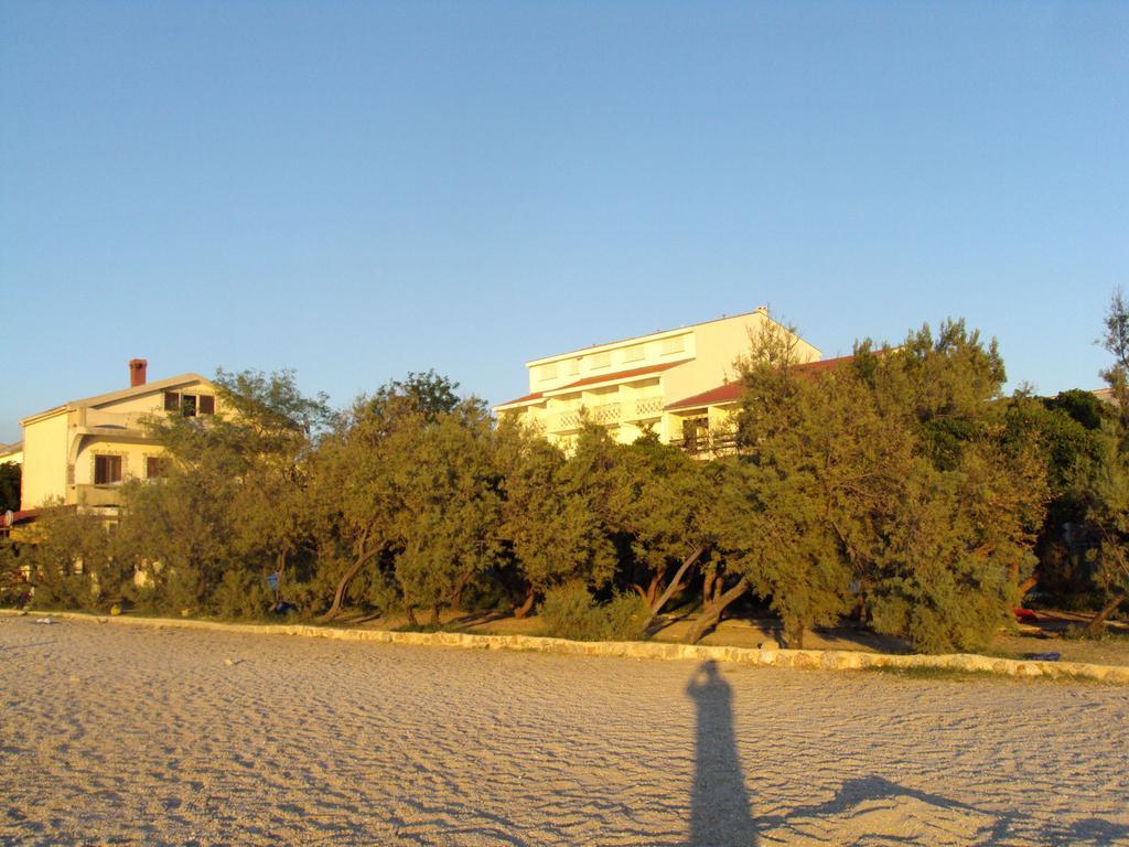 Apartments Galeb Pag - Beach Pag Town Exterior foto